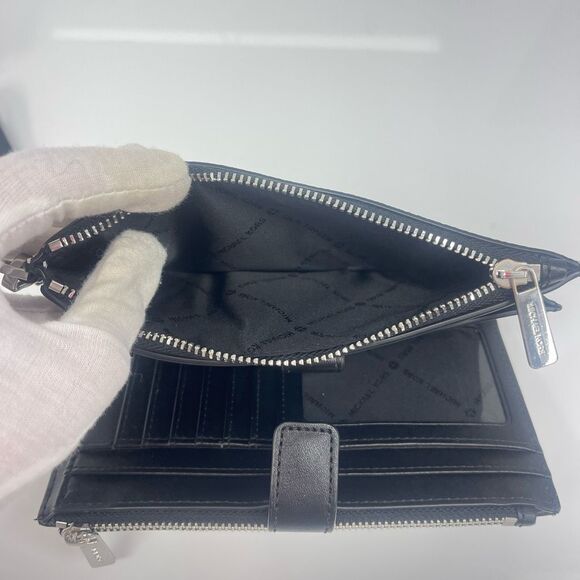 Michael Kors Double Zip Wallet/Wristlet - Picture 4 of 5
